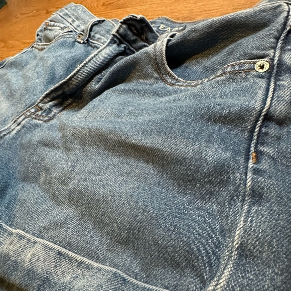 American Eagle Shorts - Picture 3 of 4